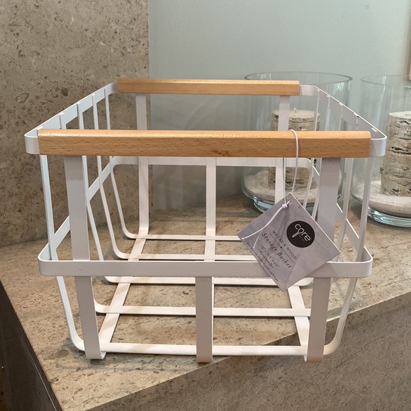 Core Home Metal Basket With Wood Handles - Picture 7 of 13